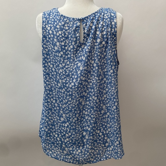 Baby’s Breath print blue tank - Picture 2 of 4
